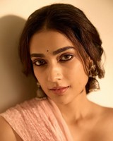 Akanksha Singh Latest Pics